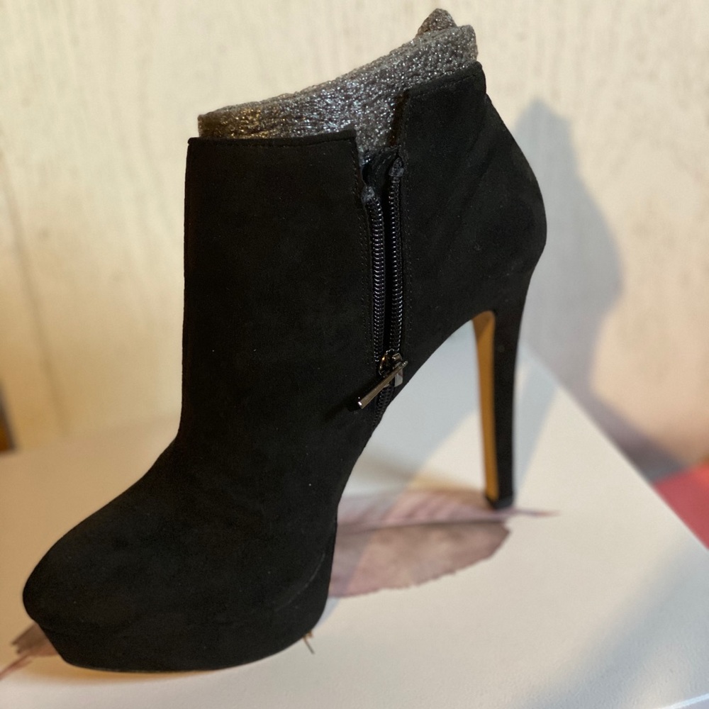 Jessica Simpson bootie